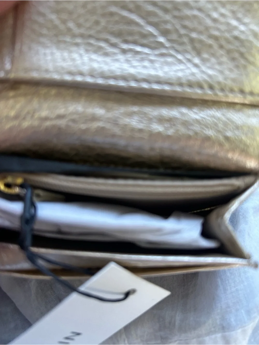 NEW Brahmin wallet ⭐️ - Picture 3 of 10